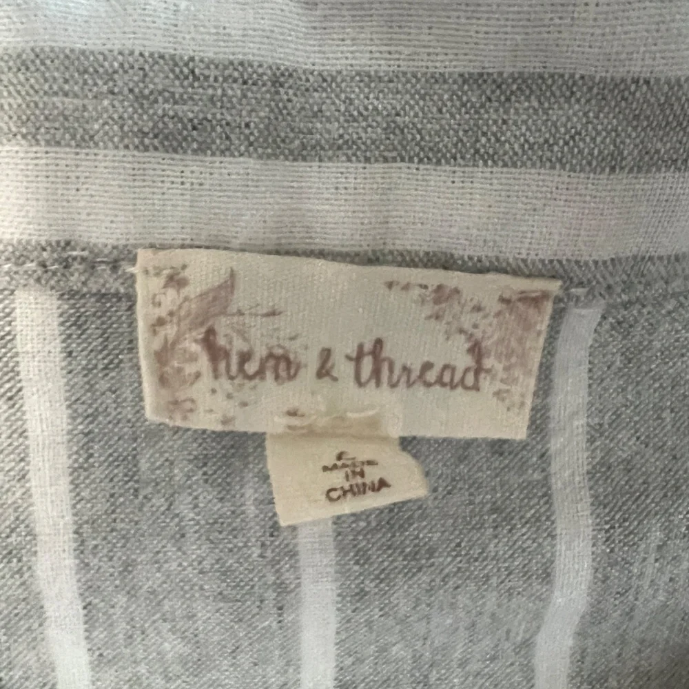 Hem & Thread Shirt Women's Large Gray White Pockets Drawstring Striped Button Up - Picture 2 of 2